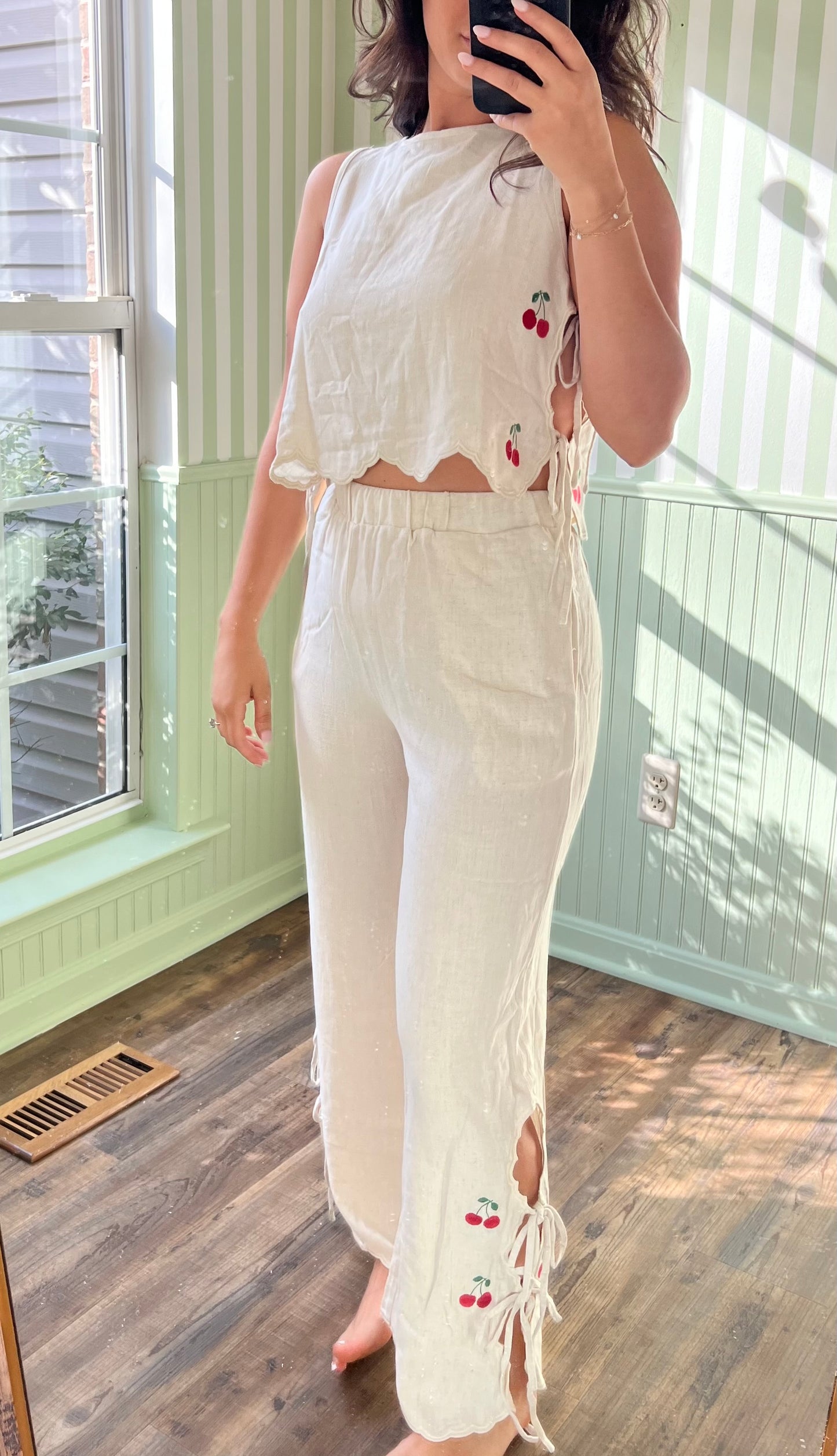 Cherry Two-Piece Scallop Linen Set