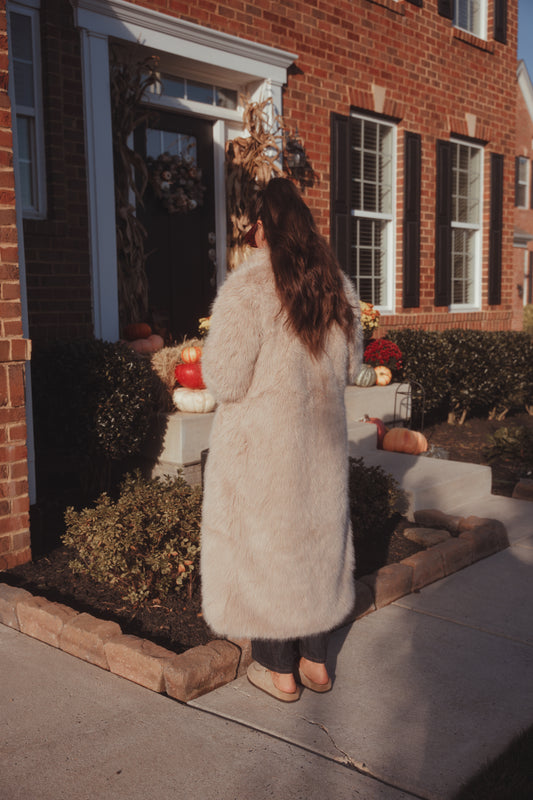 Aspen Faux Fur Coat- Taupe