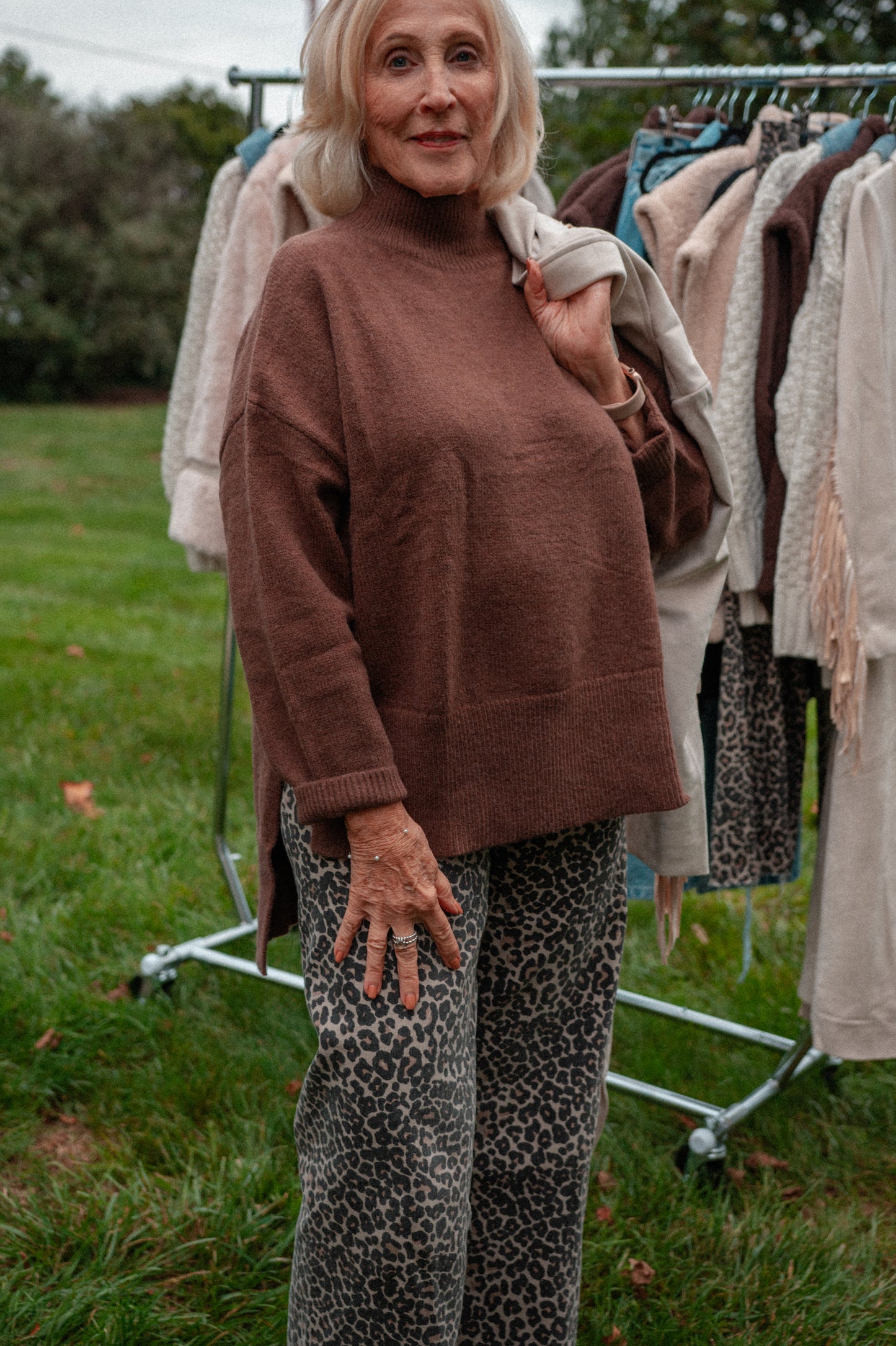 Oversized Heather Mock Neck- Choclate