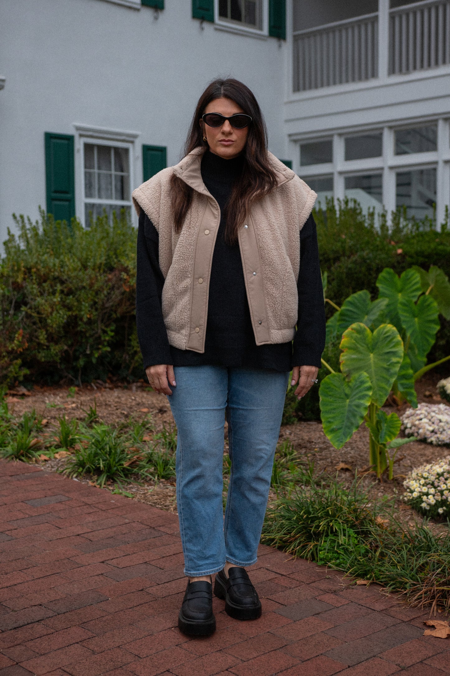 Oversized Sherpa Vest- Taupe
