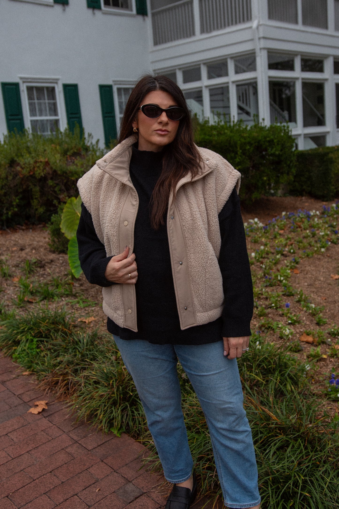 Oversized Sherpa Vest- Taupe